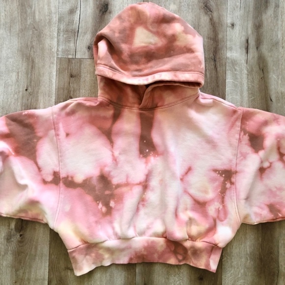 Aritzia, TNA, Cozy, Perfect Shrunken Cropped Hoodie, Womans, Tie Dye, Size M - Picture 5 of 15